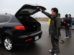 2011款 2.0T 自动 新创型两驱 5座
