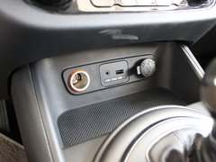 2011款 2.0L 自动 两驱版 Premium 5座