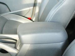 2011款 2.0L 自动 两驱版 Premium 5座