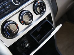 2011款 1.4 手动 两厢豪华Ⅰ型