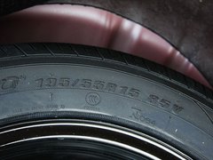 2011款 1.4 手动 两厢豪华Ⅰ型