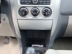 2011款 1.4 手动 两厢豪华Ⅰ型