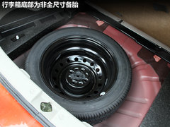 2011款 1.4 手动 两厢豪华Ⅰ型