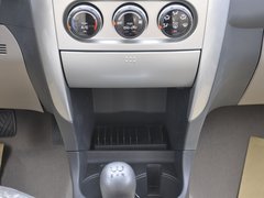 2011款 1.4 手动 两厢豪华Ⅰ型