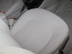 2011款 1.6L 自动 尊雅型