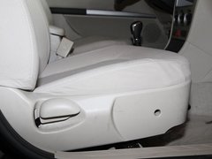 2011款 1.6L 自动 尊雅型