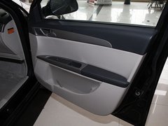 2011款 1.6L 自动 尊雅型