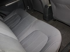 2011款 1.6L 自动 尊贵型