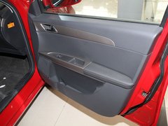 2011款 1.6L 自动 尊贵型