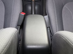 2011款 1.6L 自动 尊贵型