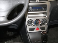 2011款 1.6L 自动 尊贵型