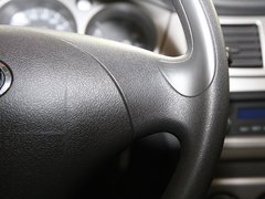 2011款 1.6L 自动 尊贵型
