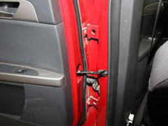2011款 1.6L 自动 尊贵型