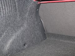 2011款 1.6L 自动 尊贵型