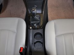 2011款 1.6 手动 豪华型