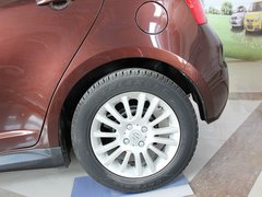 2011款 1.5L 手动 运动型