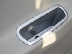 2010款 1.3L 手动 标准型 5座
