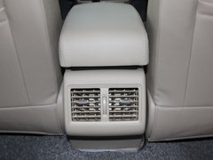 2011款 2.0L 自动 行政版