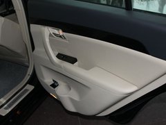 2011款 2.0L 自动 行政版