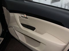 2011款 2.0L 自动 行政版