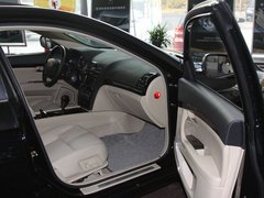 2011款 2.0L 自动 行政版