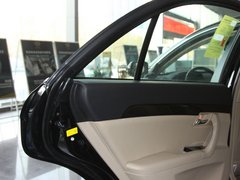 2011款 2.0L 自动 行政版