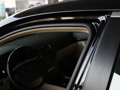 2011款 2.0L 自动 行政版