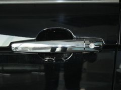 2011款 2.0L 自动 行政版
