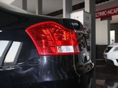 2011款 2.0L 自动 行政版