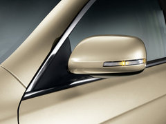 2011款 2.4L 自动 行政版