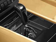 2011款 2.4L 自动 行政版