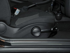 2011款 1.6L AT ONE版