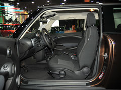 2011款 1.6L AT ONE版