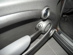 2011款 1.6L AT ONE版
