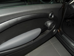 2011款 1.6L AT ONE版
