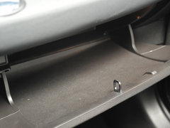 2011款 1.6L AT ONE版