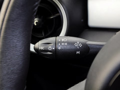 2011款 1.6L AT ONE版
