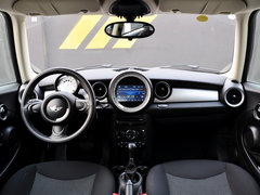 2011款 1.6L AT ONE版