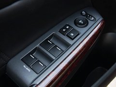 2011款 3.5L 自动 旗舰版 5座