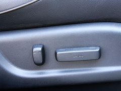 2011款 3.5L 自动 旗舰版 5座