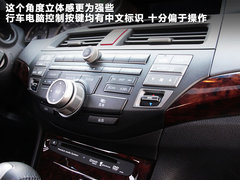 2011款 3.5L 自动 旗舰版 5座
