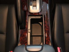 2011款 3.5L 自动 旗舰版 5座