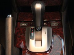 2011款 3.5L 自动 旗舰版 5座