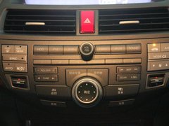 2011款 3.5L 自动 旗舰版 5座