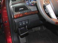 2011款 3.5L 自动 旗舰版 5座