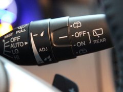 2011款 3.5L 自动 旗舰版 5座