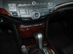 2011款 3.5L 自动 旗舰版 5座