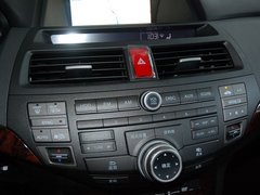2011款 3.5L 自动 旗舰版 5座