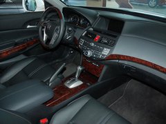 2011款 3.5L 自动 旗舰版 5座