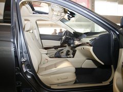 2011款 3.5L 自动 旗舰版 5座